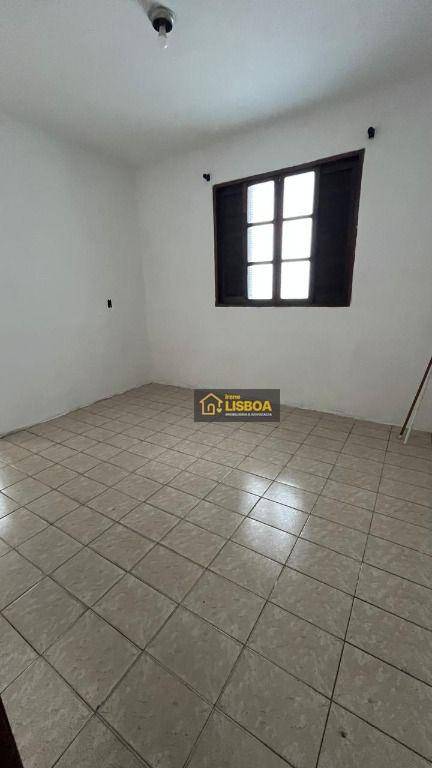 Casa para alugar com 3 quartos, 100m² - Foto 2