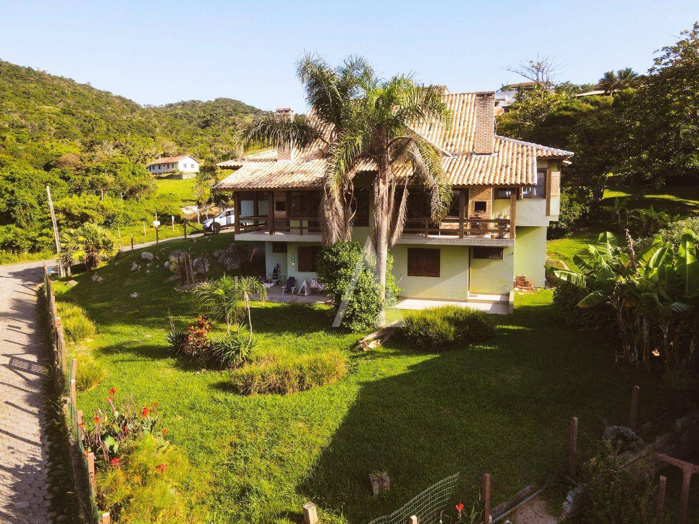 Casa, 8 quartos, 266 m² - Foto 2