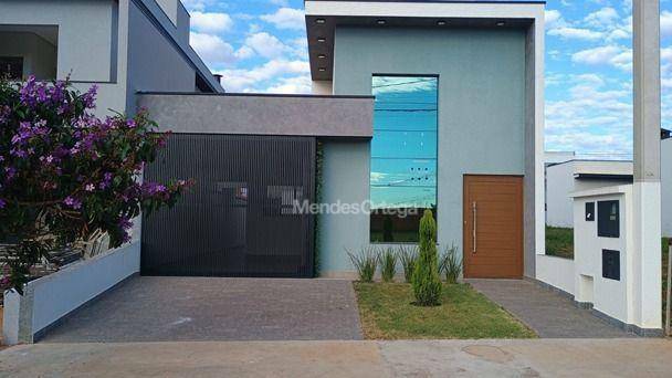 Casa de Condomínio à venda com 3 quartos, 135m² - Foto 2