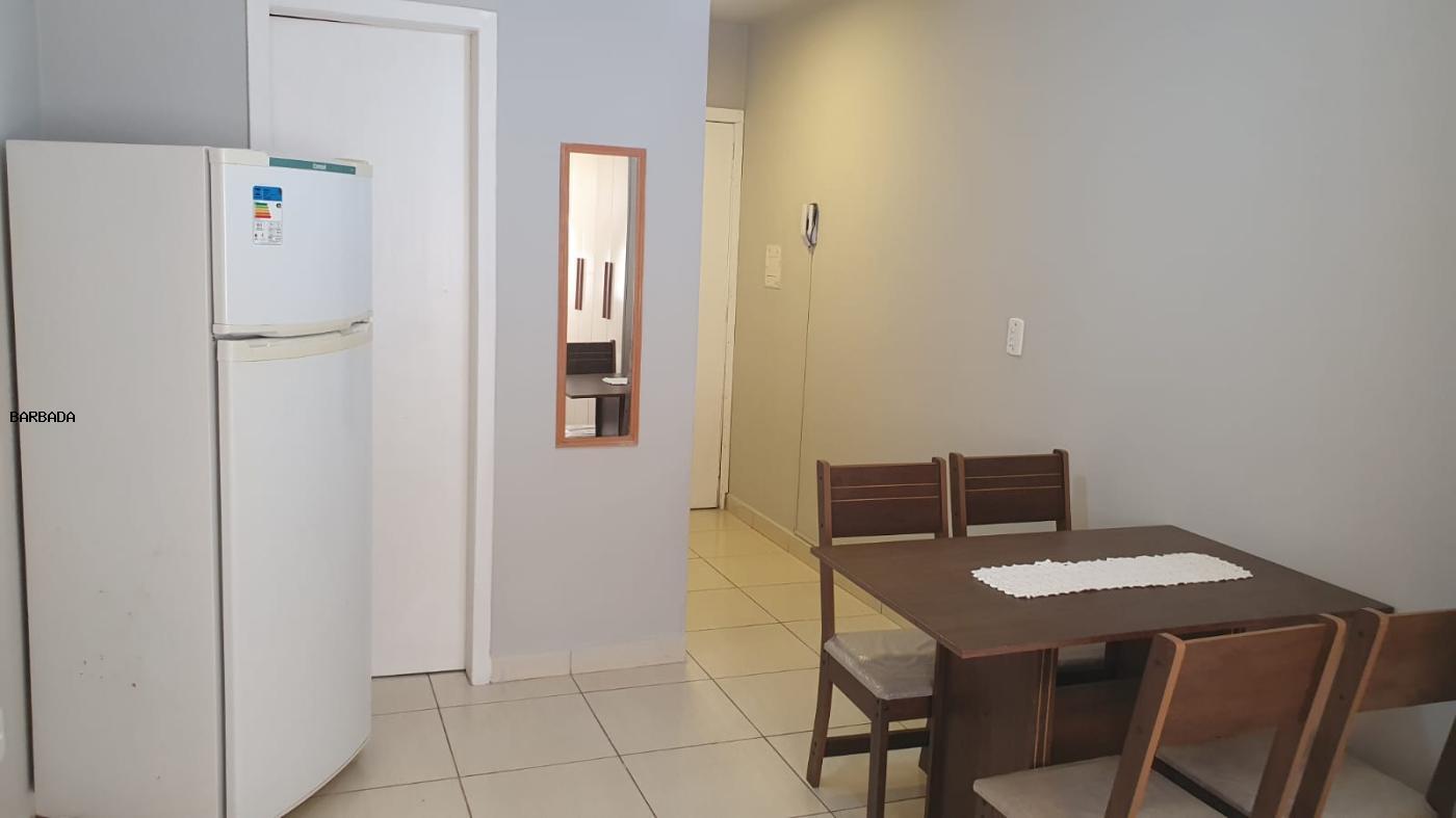 Apartamento para alugar com 1 quarto, 40m² - Foto 6