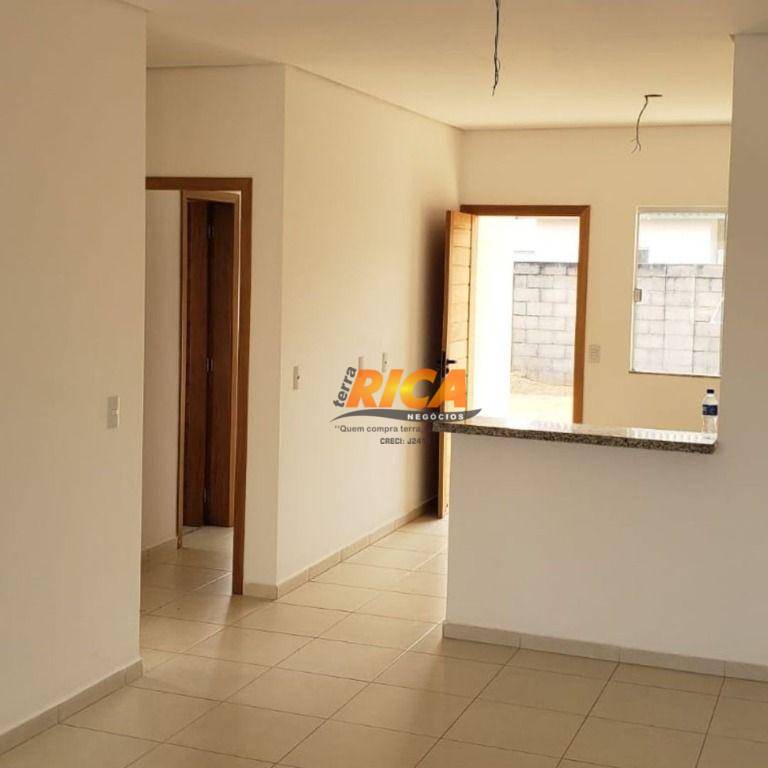 Casa de Condomínio à venda com 3 quartos, 80m² - Foto 3