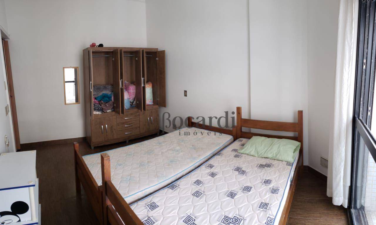 Apartamento à venda com 3 quartos, 143m² - Foto 9