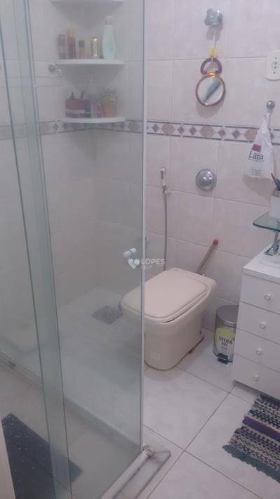 Apartamento à venda com 2 quartos, 77m² - Foto 8