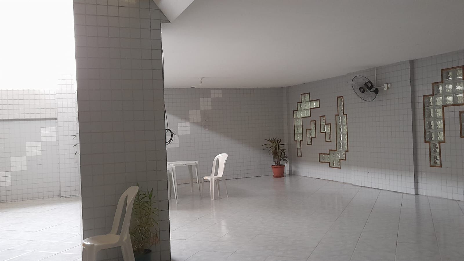 Apartamento à venda com 2 quartos, 75m² - Foto 19