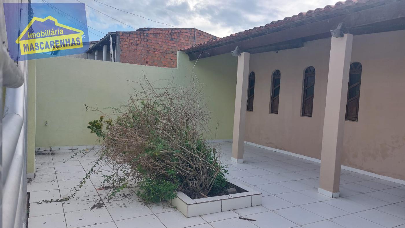 Casa à venda com 3 quartos, 250m² - Foto 4