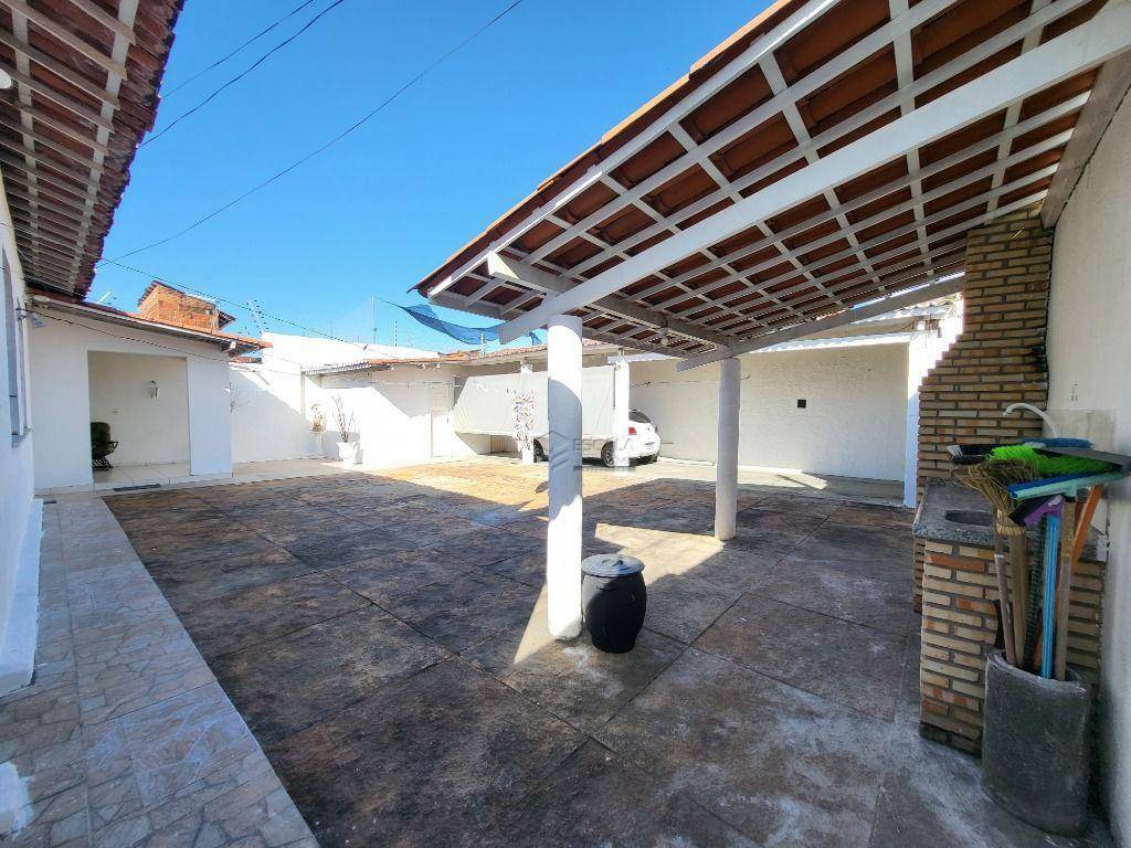 Casa à venda com 4 quartos, 114m² - Foto 38