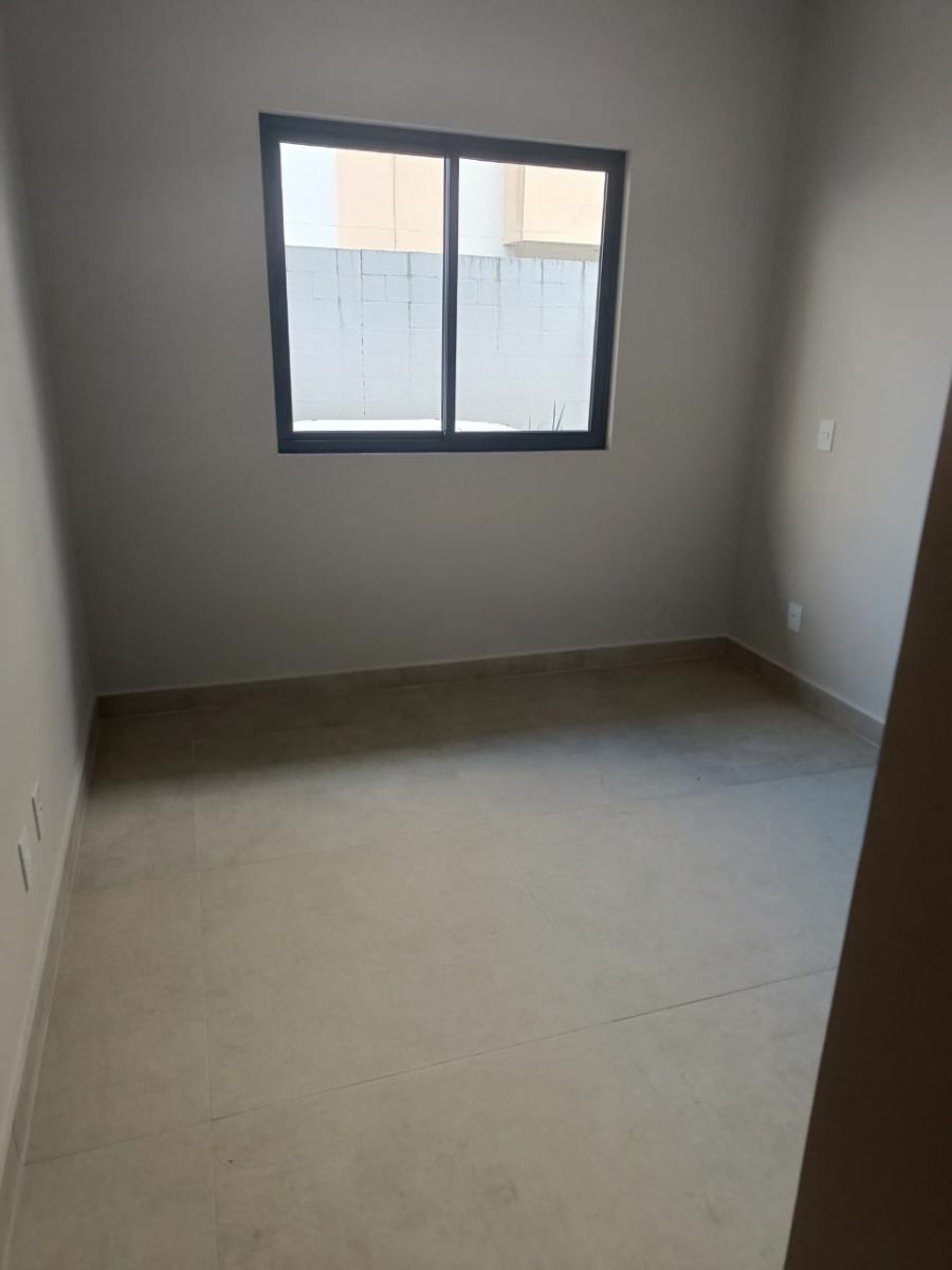 Casa à venda com 3 quartos, 97m² - Foto 7