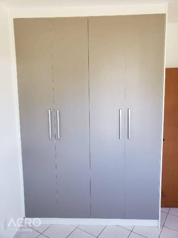 Apartamento à venda com 3 quartos, 76m² - Foto 7