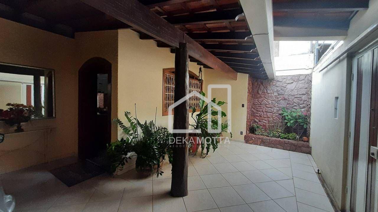 Casa de Condomínio à venda com 3 quartos, 288m² - Foto 3