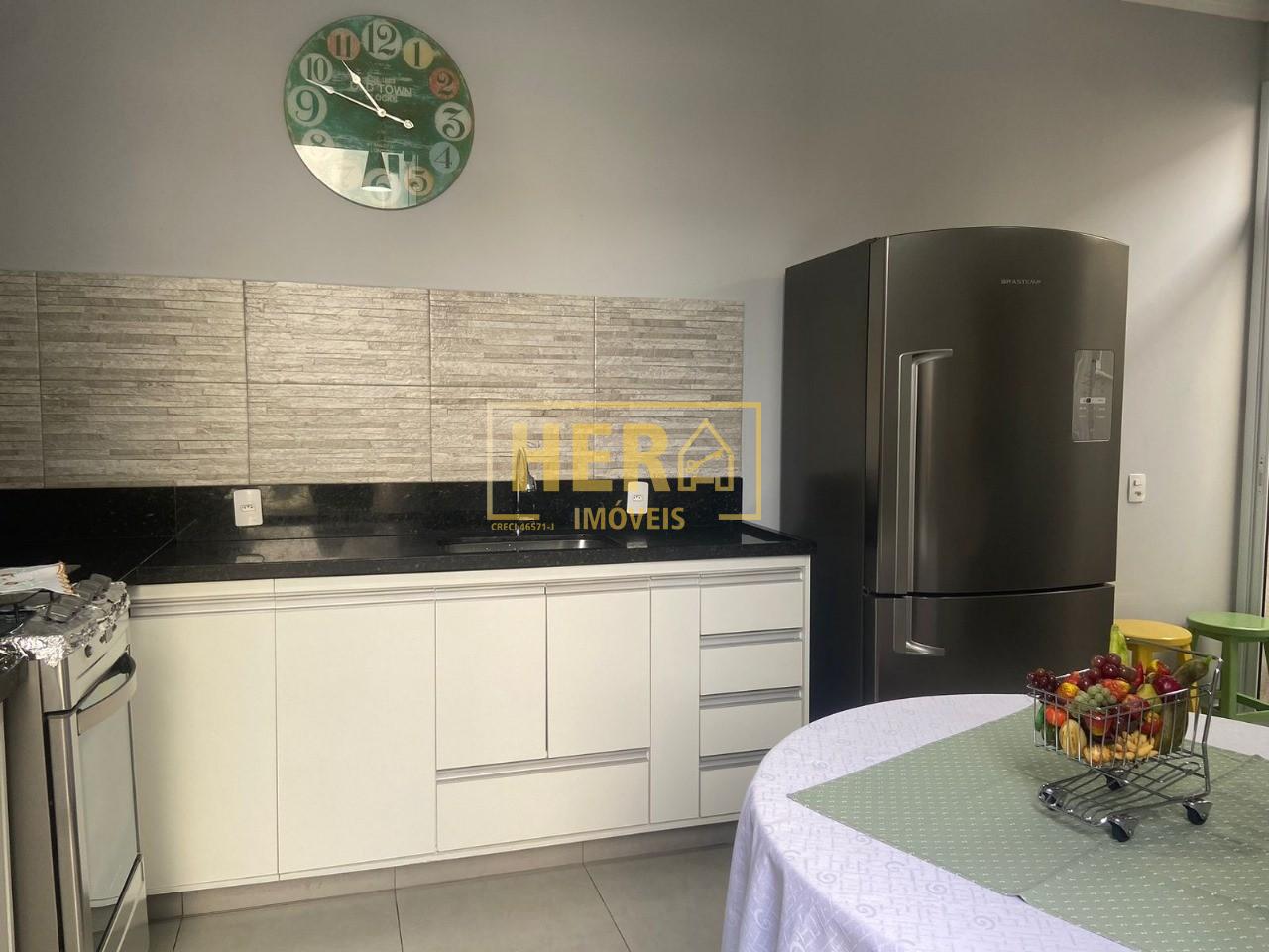 Casa à venda com 3 quartos, 167m² - Foto 7