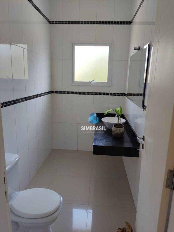 Casa à venda com 4 quartos, 240m² - Foto 16