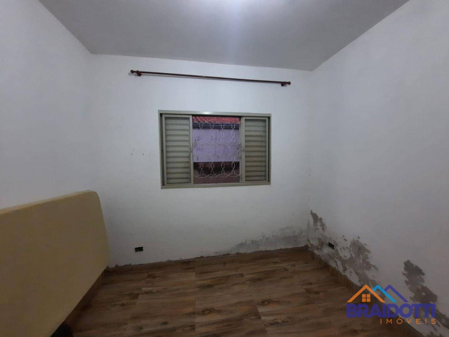 Casa à venda com 2 quartos, 90m² - Foto 5