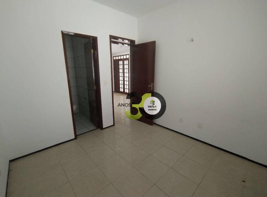 Casa à venda com 4 quartos, 180m² - Foto 26