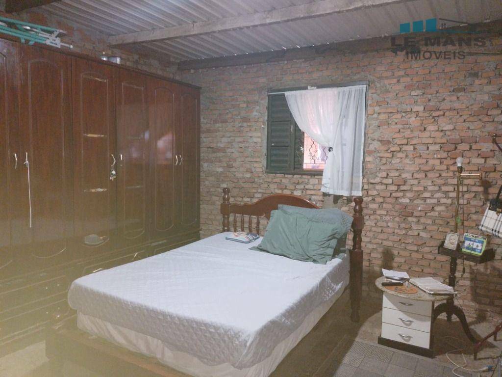 Casa à venda com 2 quartos, 80m² - Foto 14