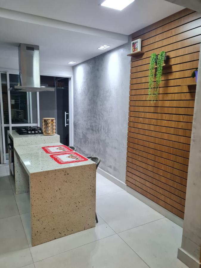 Apartamento à venda com 2 quartos, 80m² - Foto 2