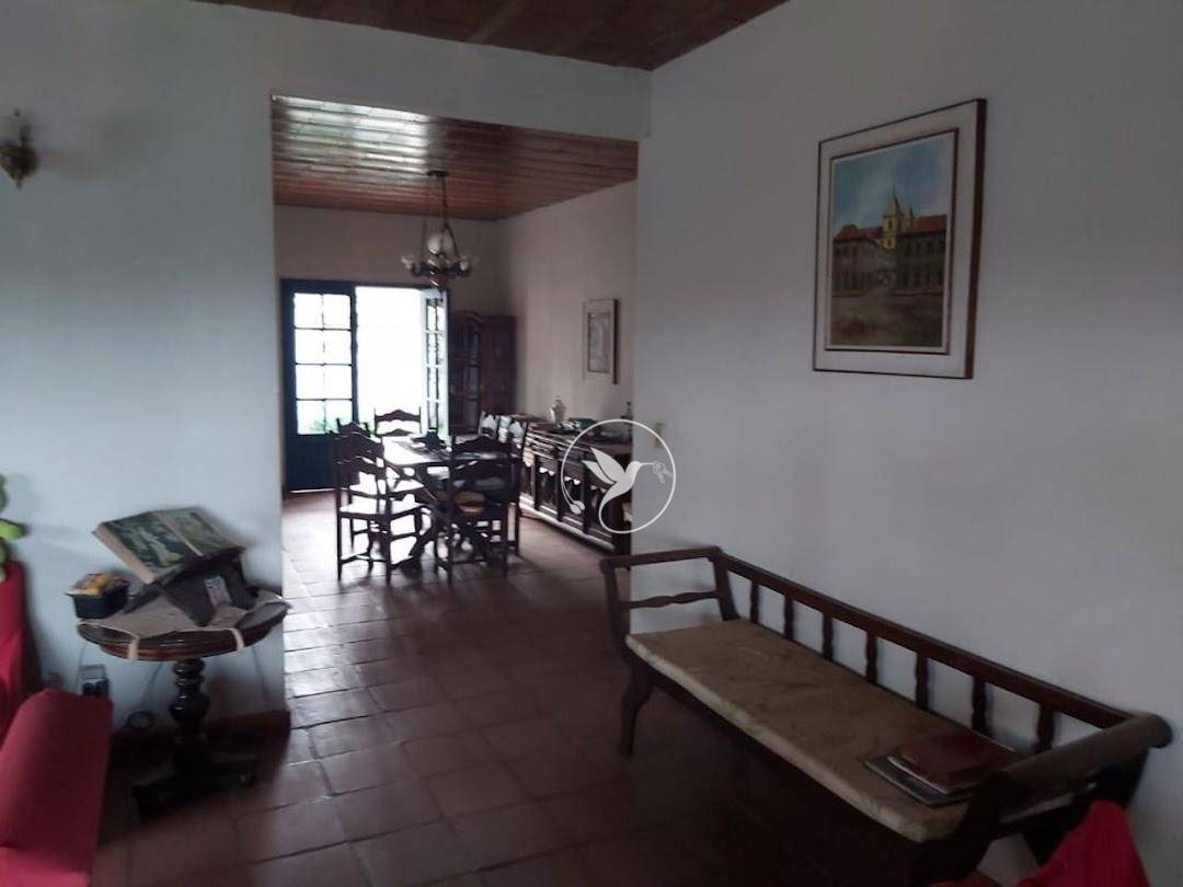 Casa à venda com 4 quartos, 187m² - Foto 15