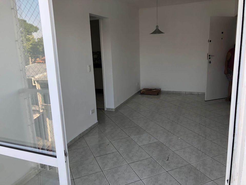 Apartamento à venda com 2 quartos, 60m² - Foto 1