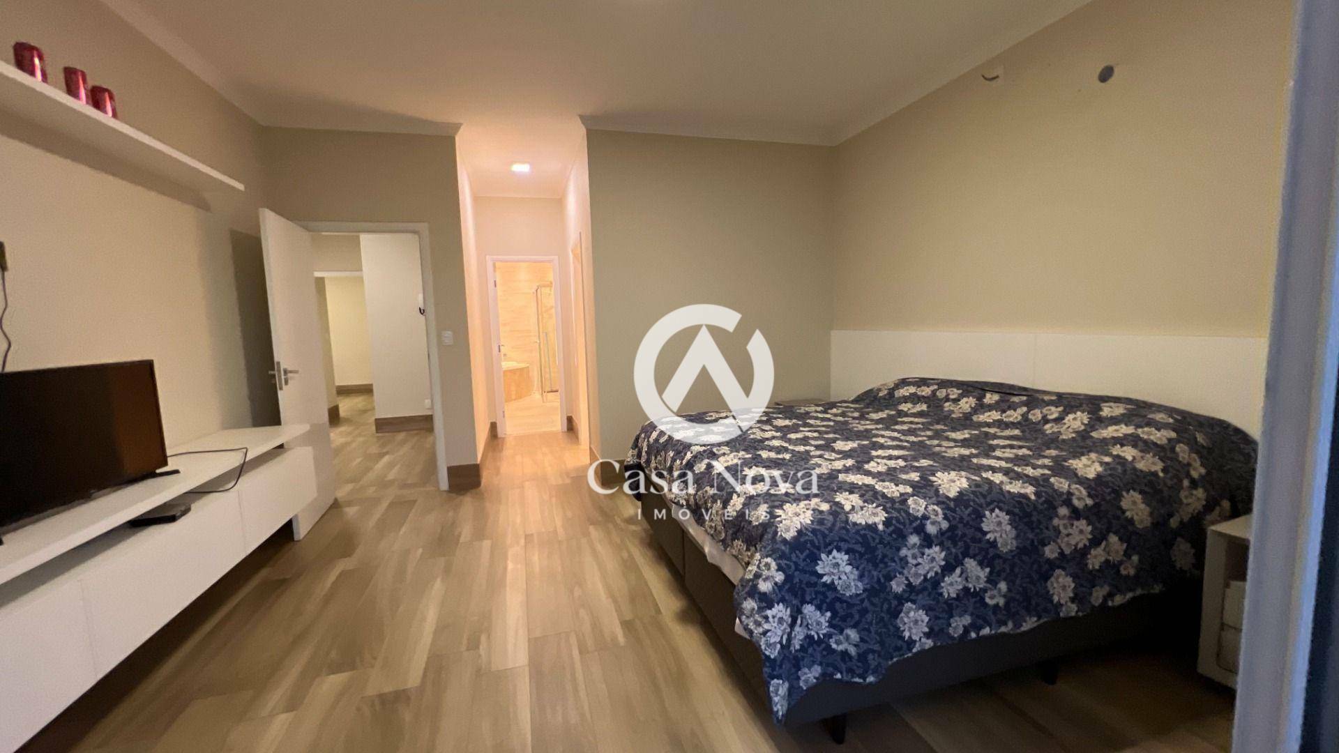 Casa à venda com 4 quartos, 409m² - Foto 11