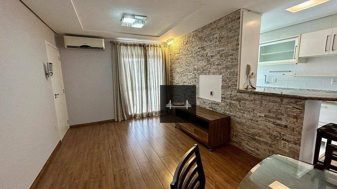 Apartamento à venda com 2 quartos, 78m² - Foto 2