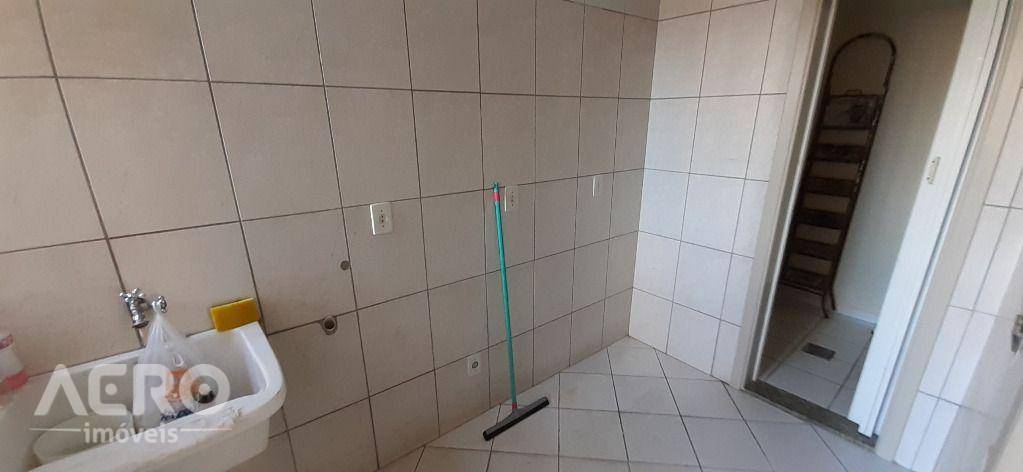 Apartamento à venda com 3 quartos, 120m² - Foto 7