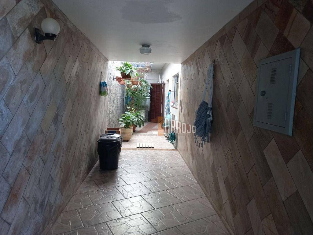 Casa à venda com 3 quartos, 249m² - Foto 22