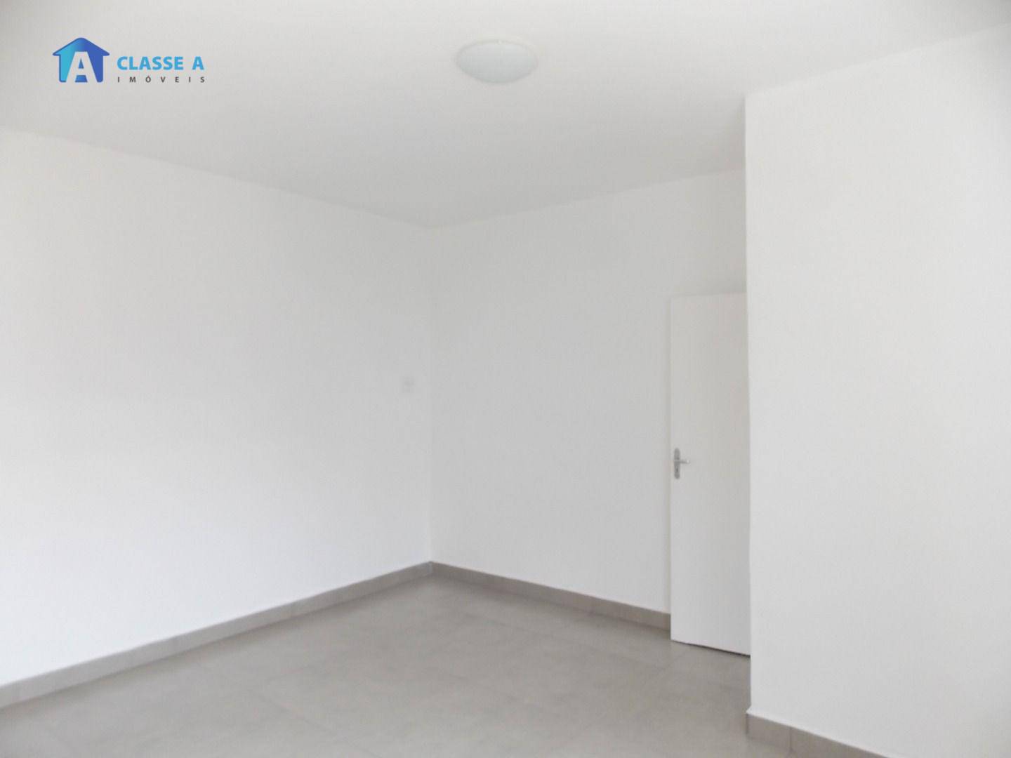 Casa à venda com 4 quartos, 160m² - Foto 13