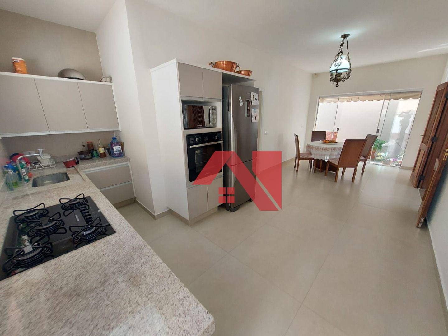 Casa à venda com 3 quartos, 180m² - Foto 7