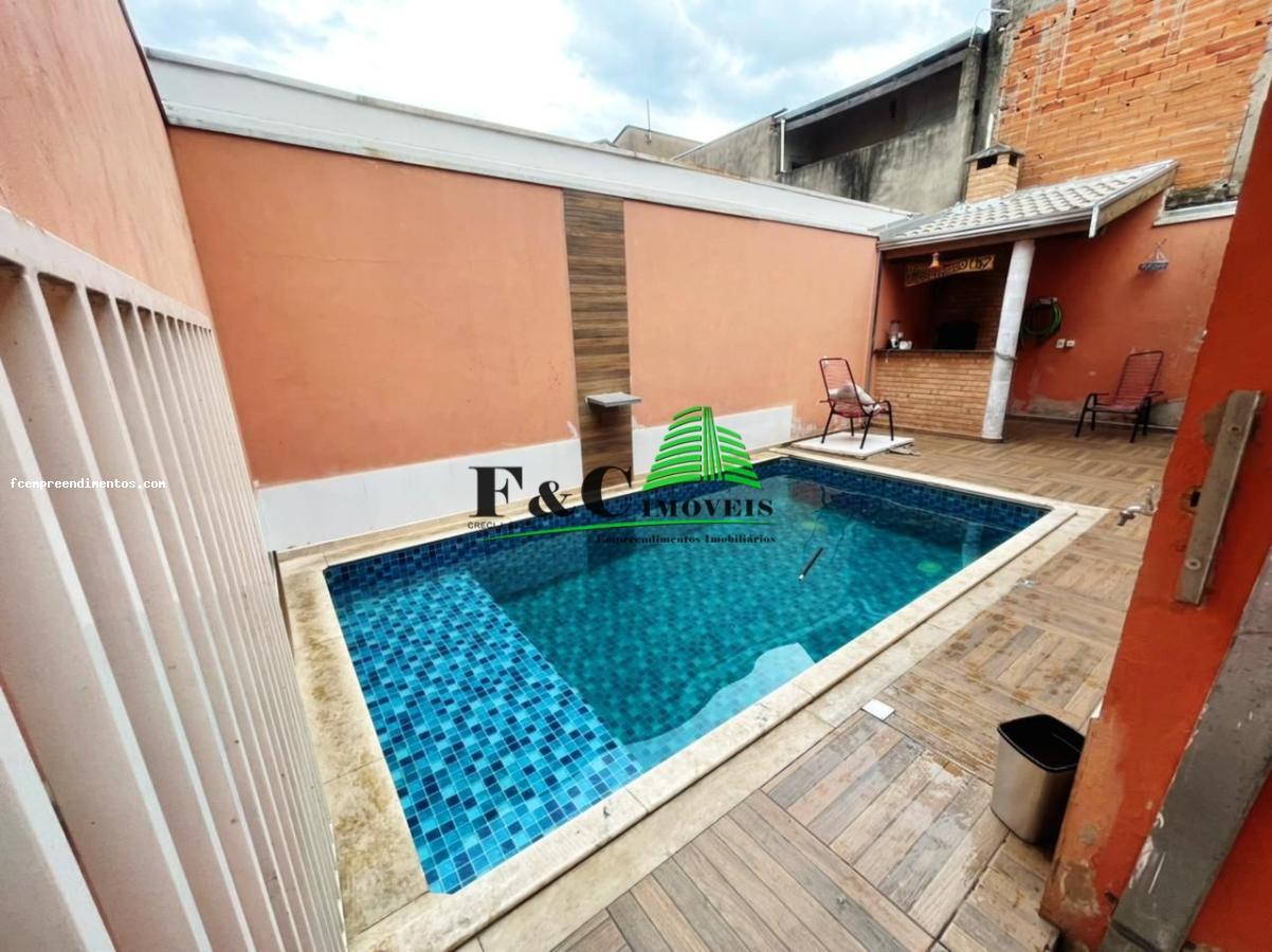 Casa à venda com 4 quartos, 250m² - Foto 4