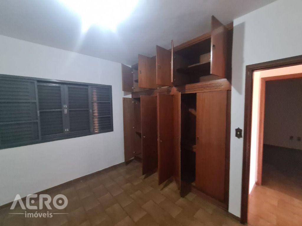 Casa à venda com 3 quartos, 182m² - Foto 25