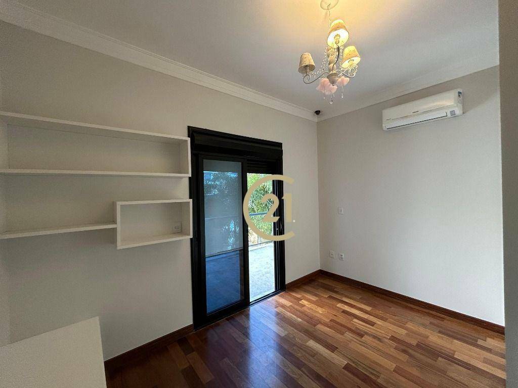 Casa de Condomínio à venda com 4 quartos, 235m² - Foto 13