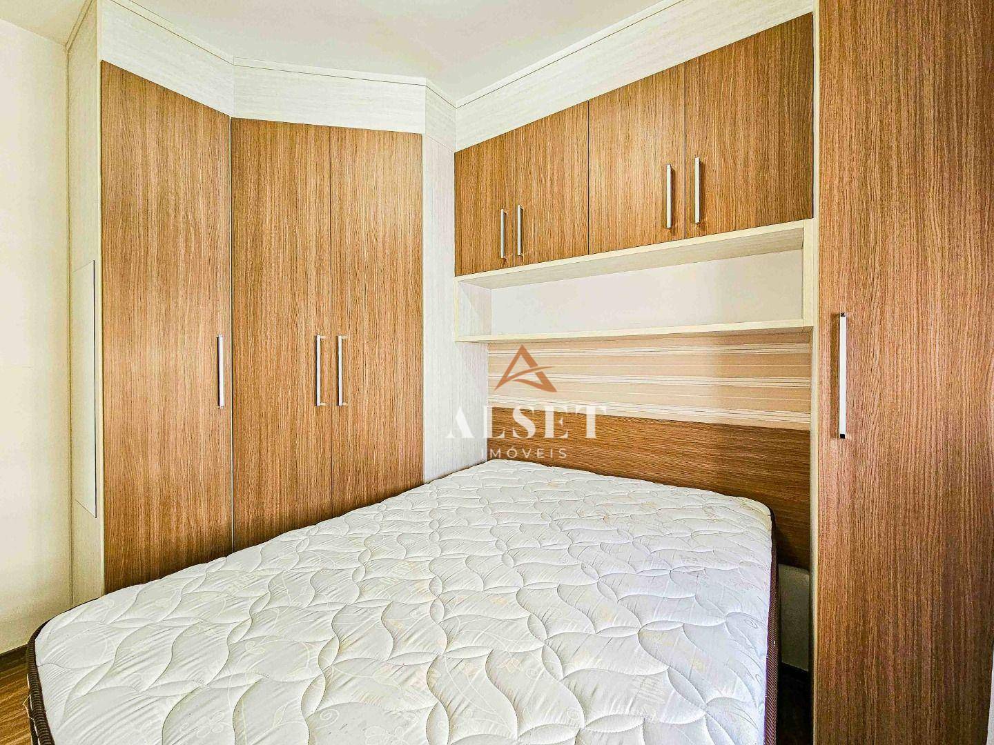 Apartamento à venda com 2 quartos, 66m² - Foto 26