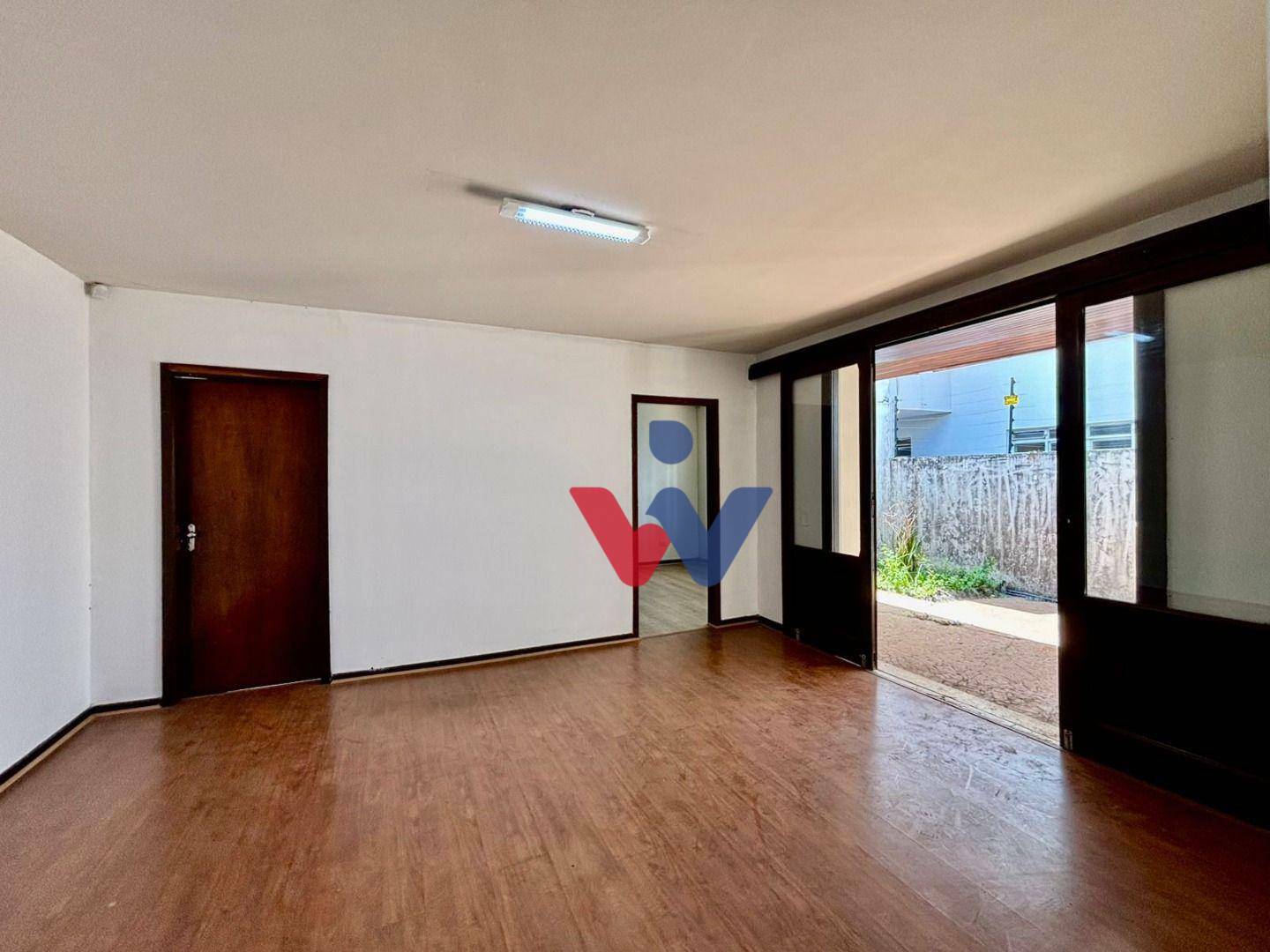 Casa à venda com 3 quartos, 180m² - Foto 9