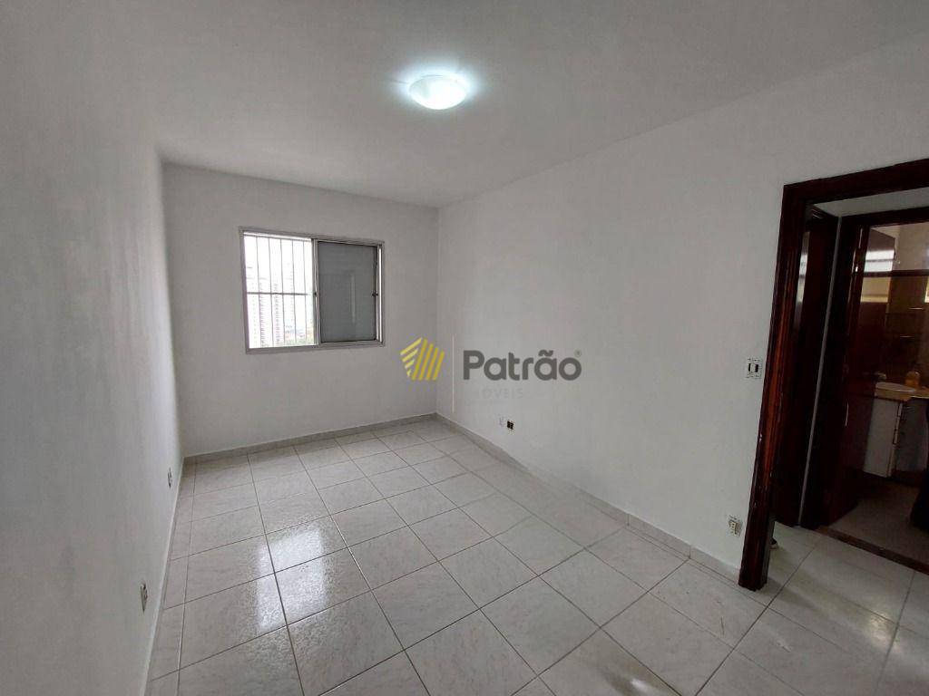 Apartamento à venda com 2 quartos, 64m² - Foto 18