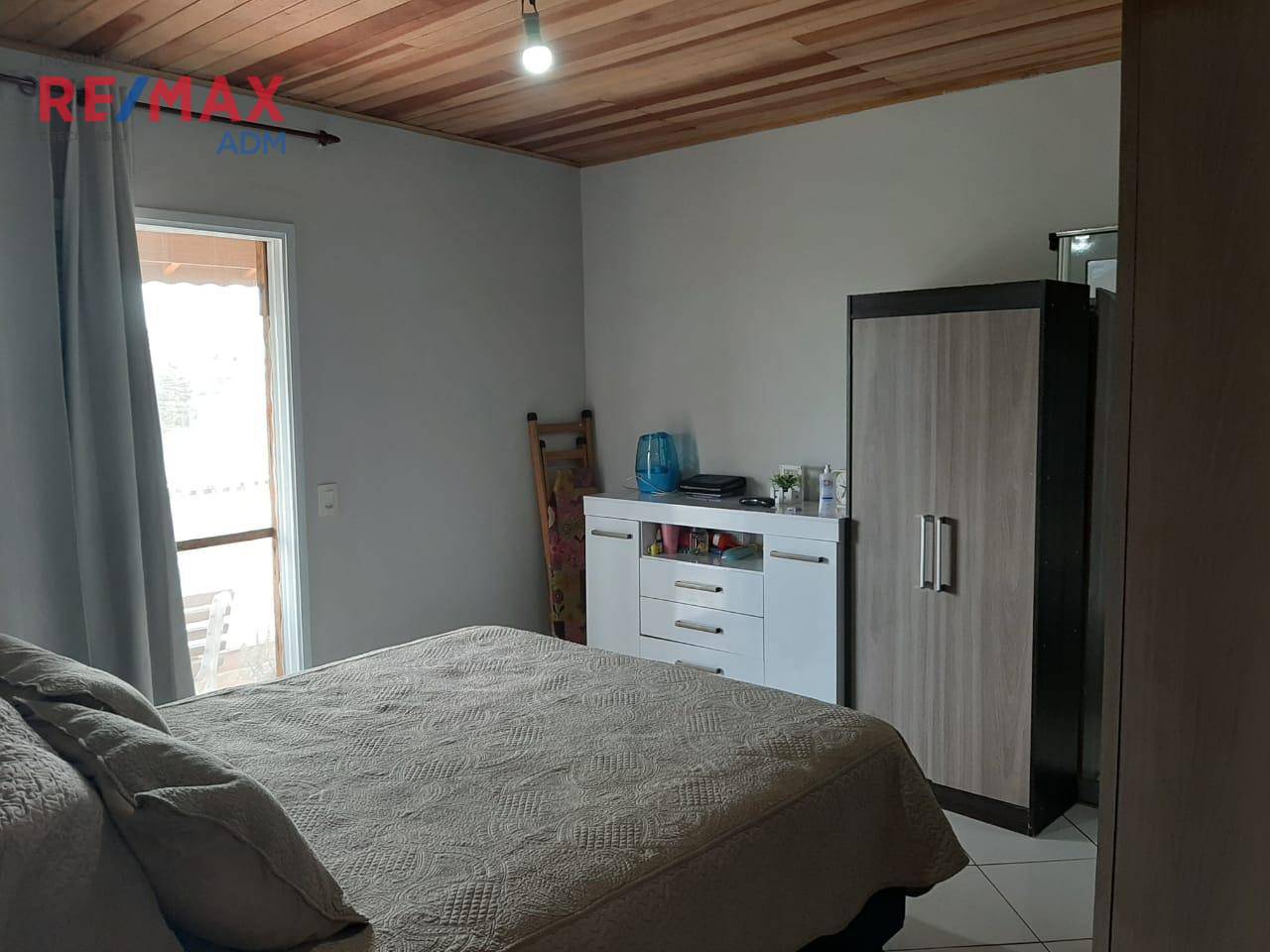 Casa à venda com 3 quartos, 166m² - Foto 9