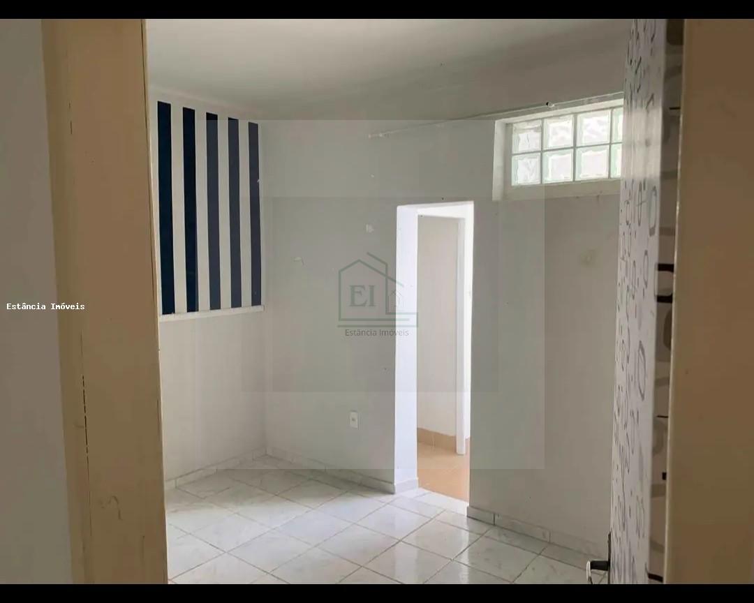 Casa à venda com 2 quartos, 150m² - Foto 6