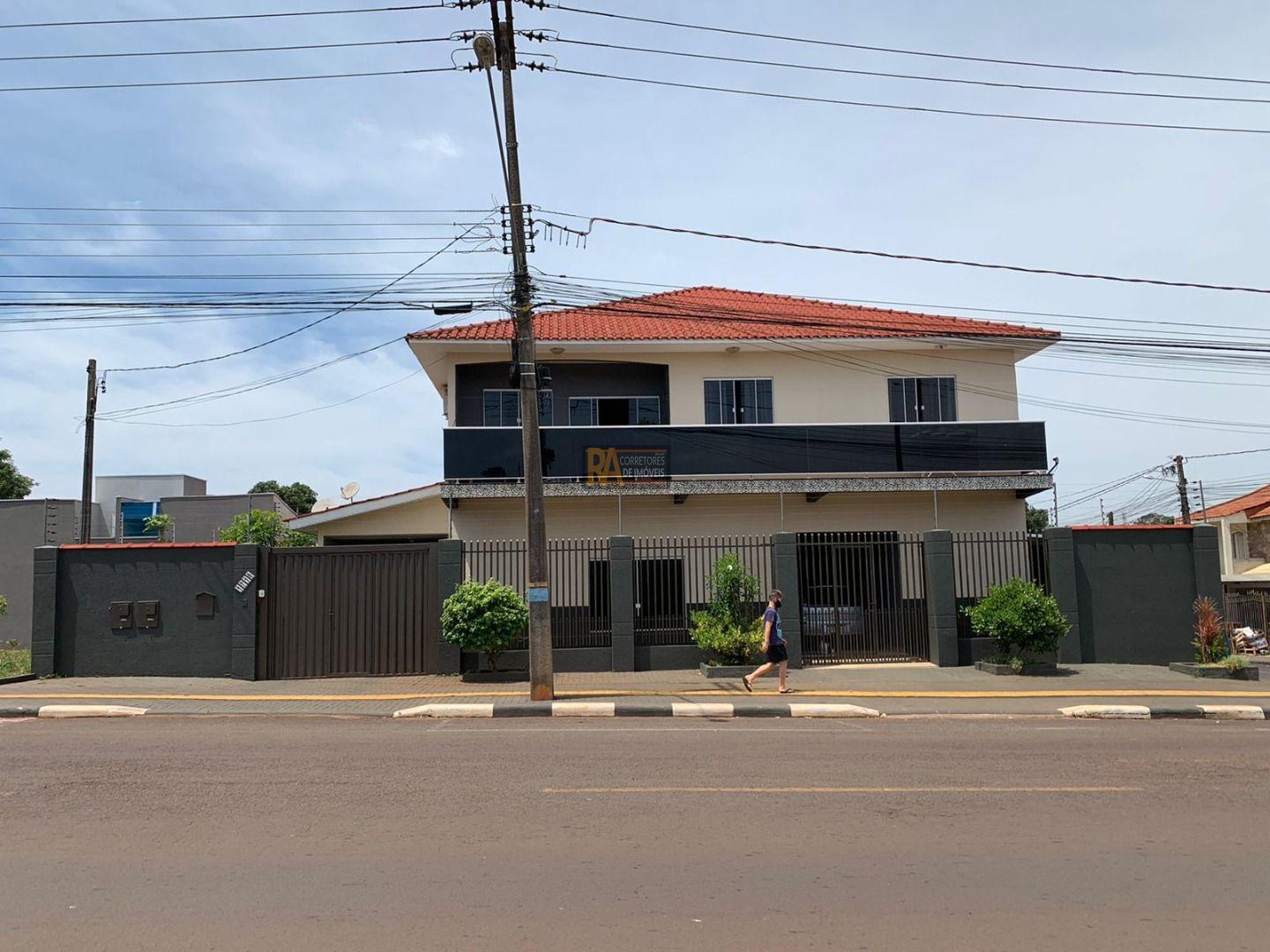 Sobrado à venda com 6 quartos, 460m² - Foto 1