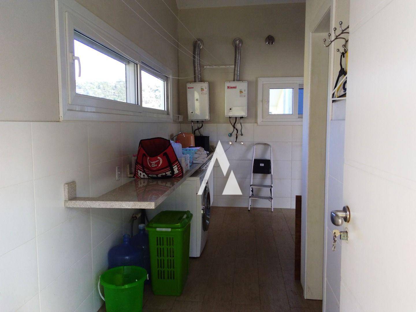 Casa à venda com 4 quartos, 228m² - Foto 5