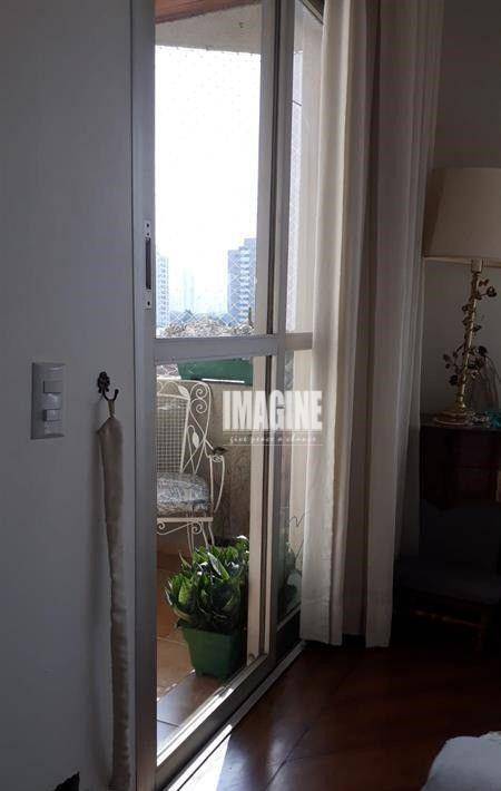 Apartamento à venda com 3 quartos, 95m² - Foto 16