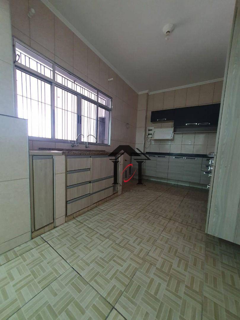 Casa à venda com 2 quartos, 200m² - Foto 20