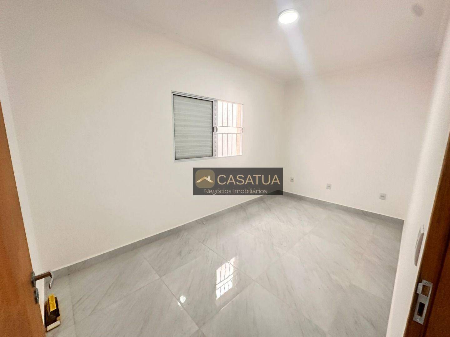Casa, 2 quartos, 180 m² - Foto 1