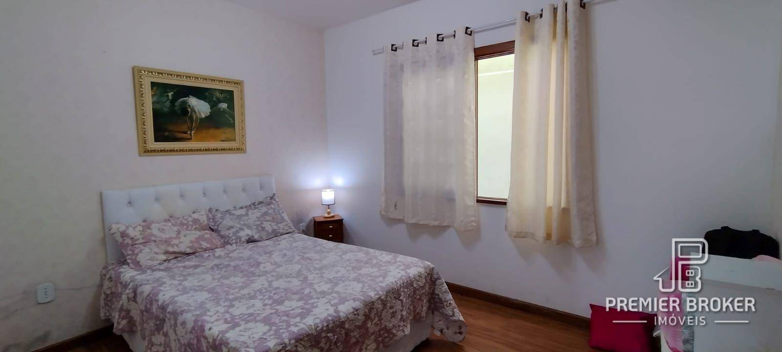 Casa à venda com 4 quartos, 200m² - Foto 11