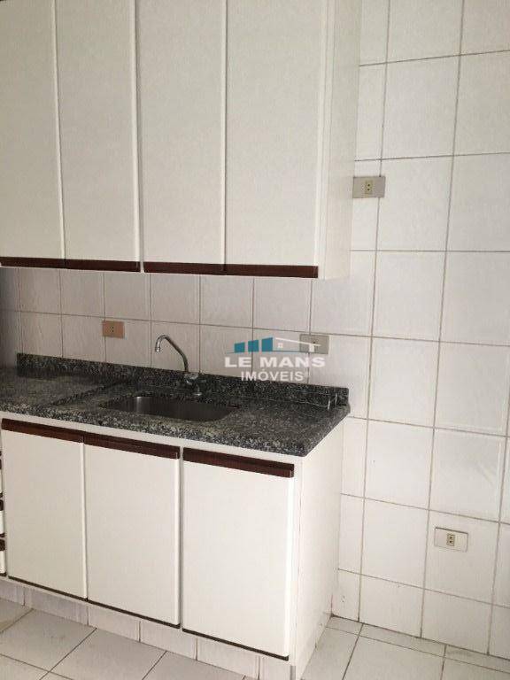 Apartamento à venda com 3 quartos, 127m² - Foto 29