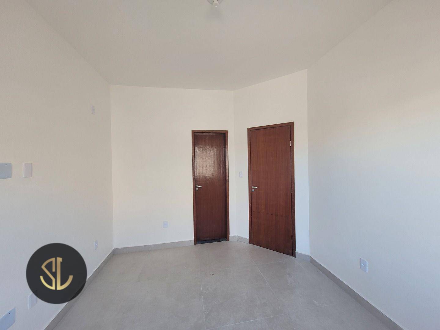 Casa à venda com 2 quartos, 60m² - Foto 12