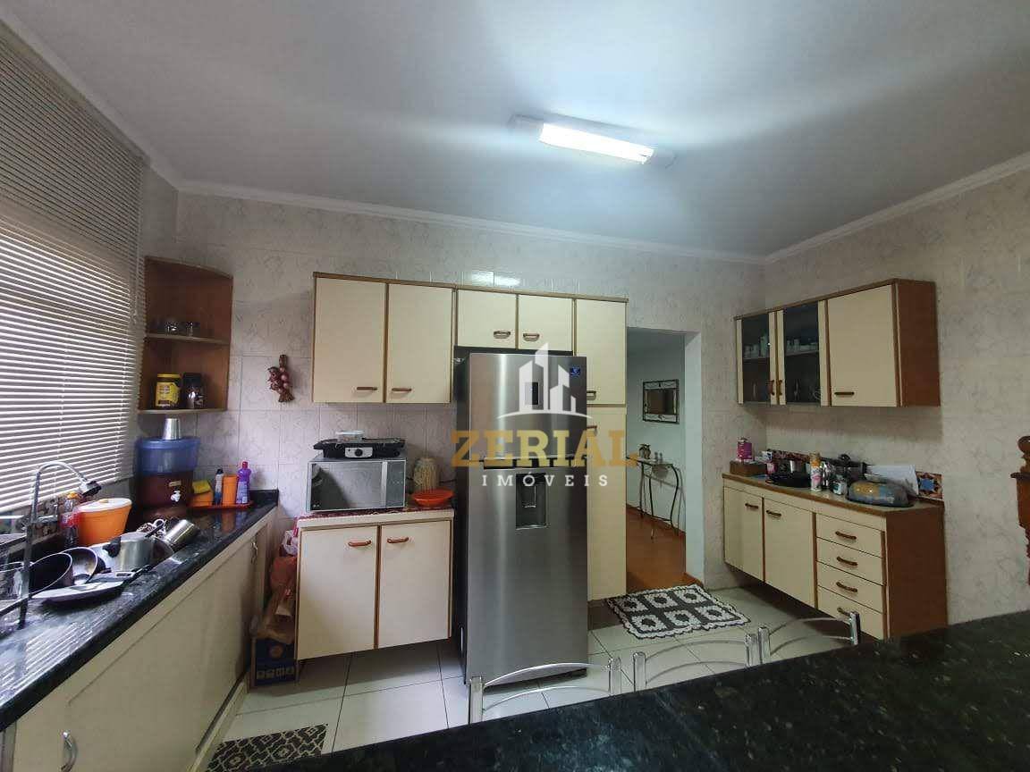 Sobrado à venda com 4 quartos, 201m² - Foto 4