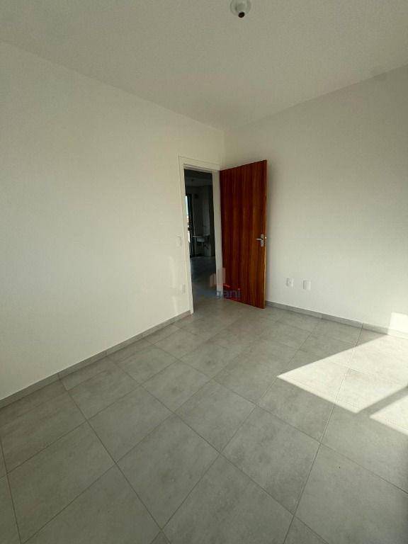 Apartamento à venda com 2 quartos, 50m² - Foto 15