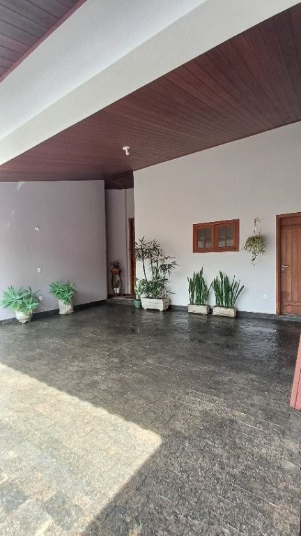 Casa à venda com 4 quartos, 245m² - Foto 3