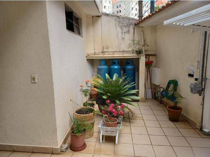 Casa à venda com 4 quartos, 250m² - Foto 36