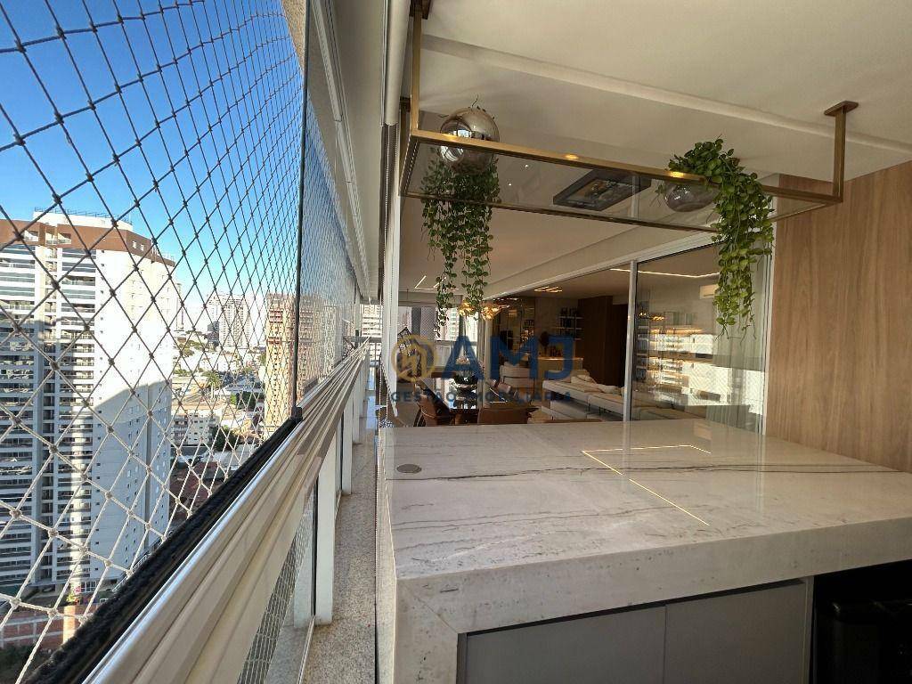 Apartamento à venda com 4 quartos, 215m² - Foto 27