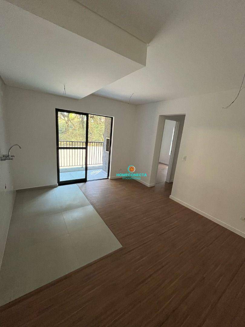 Apartamento à venda com 2 quartos, 47m² - Foto 2