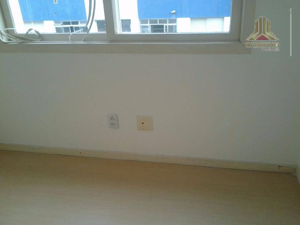 Apartamento à venda com 2 quartos, 71m² - Foto 3